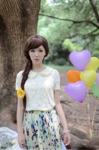 ​清纯美女写真唯美意境，清新美丽的外形，动感迷人