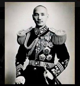 ​蒋介石为什么叫“蒋委员长”？他是哪个委员会的“委员长”？