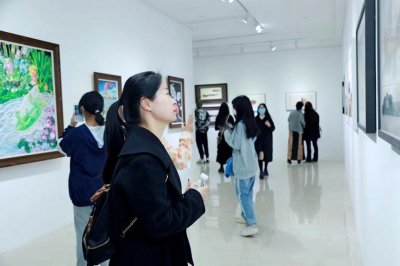 ​“被自动——邱光平、刘虓虓作品展”在成都开幕