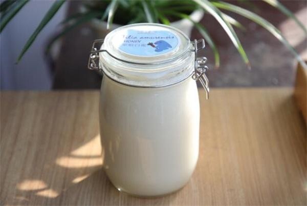 什么是白蜂蜜(白蜜是哪种蜂蜜)