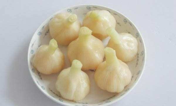 糖醋蒜汁能二次利用吗,去年腌糖蒜的汁今年可否再用会变质图4