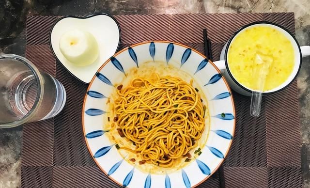 养生早餐食谱，中学生早餐做法大全？图9