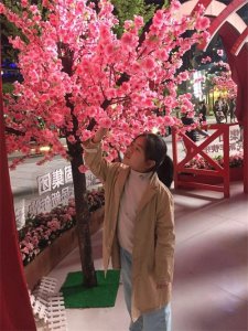 ​“用爱发声 为中国加油”金话筒杯朗诵活动：吴雨菡《拥抱春天》