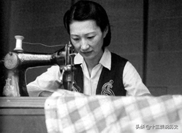 赵一荻私房照:陪伴张学良达72年,晚年有个遗憾,图7是两人儿子