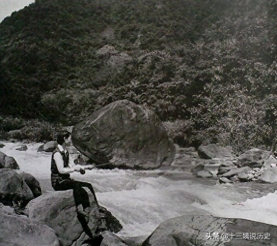 赵一荻私房照:陪伴张学良达72年,晚年有个遗憾,图7是两人儿子