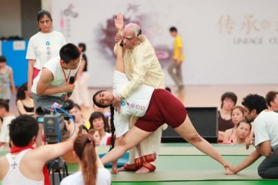 ​谁是艾扬格?什么是艾扬格瑜伽？