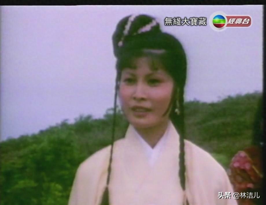 10版白发魔女：蒋勤勤美艳，林青霞经典，她是童年最难忘的记忆