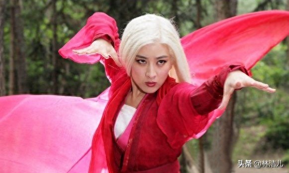 10版白发魔女：蒋勤勤美艳，林青霞经典，她是童年最难忘的记忆
