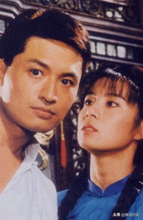 那些年的岳翎，罕见剧照老照片，因《青青河边草》而出名
