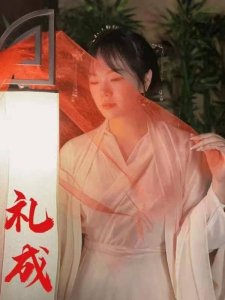 ​暑期大学生兼职花样多，有人月入三四千！专家提醒……