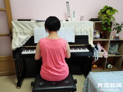​17岁女孩被霸凌后转学，获刑学生的家长举报其转学违规