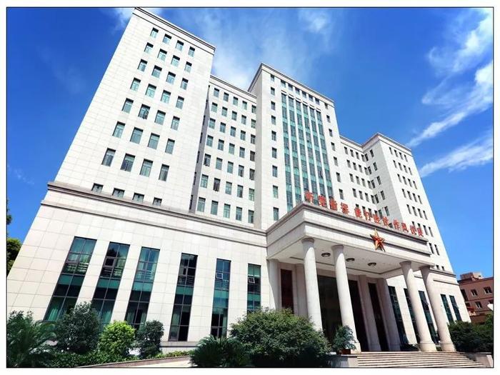 海军军医大学2025年普通高中毕业生招生简章(附招生计划)