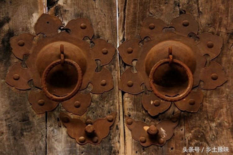 古代的门环奇形百态，各有各的寓意，认识3个的就能成为专家了！