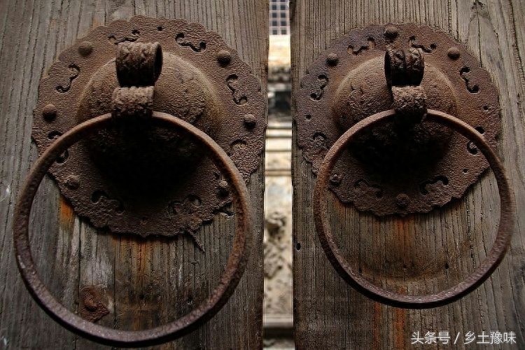 古代的门环奇形百态，各有各的寓意，认识3个的就能成为专家了！
