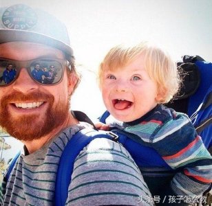 摄影师老爸给唐氏症儿子拍的特效照片,满满的都是爱与辛酸