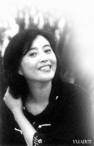 ​丁嘉丽图片曝光 年轻时貌美如花