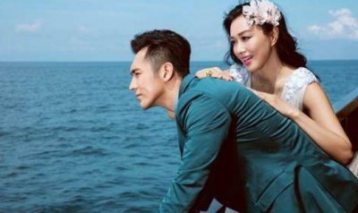 ​张伦硕说钟丽缇是真爱，原本还不信，看到她年轻时的照片后太惊艳