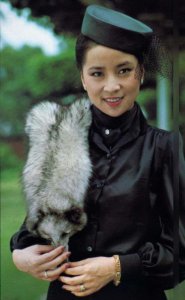 ​“中国第一贤嫂”林凤娇 年轻时那气质简直绝佳 让男人产生自信