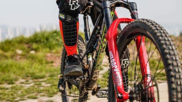 山地车手必看！九大保命装备护你越野周全-