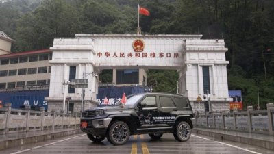 ​打卡西藏第一国门 坦克700 Hi4-T向全球展现中国越野力量_ZAKER新闻