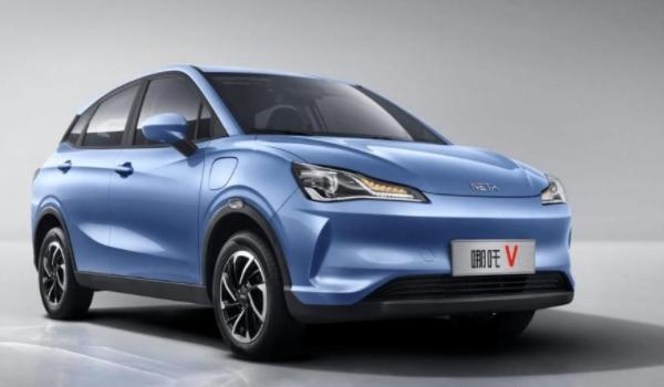 哪吒新能源汽车是哪个公司的-