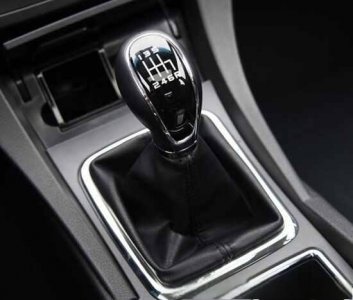 ​手动挡换挡正确方法