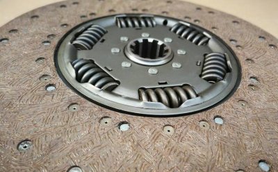 ​换汽车离合器片要多少钱