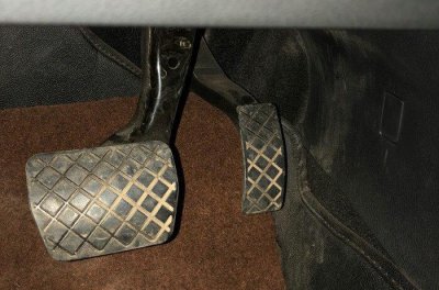 ​悬挂式油门怎么踩不会累