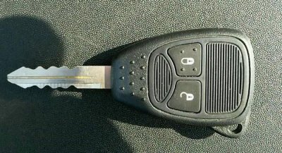 ​怎么判断是不是车钥匙没电了