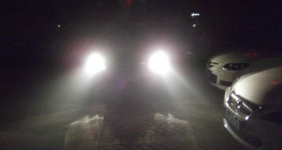 ​汽车灯一直亮着是什么原因