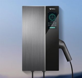 ​2519元！公牛推出新能源汽车交流充电桩7kW无极款：兼容特斯拉、小米等