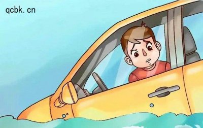 ​车掉水里怎么逃生自救