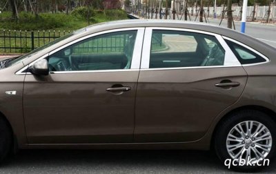 ​车窗亮条影响年检吗