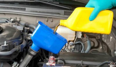 ​摩托车机油加太满了有什么影响