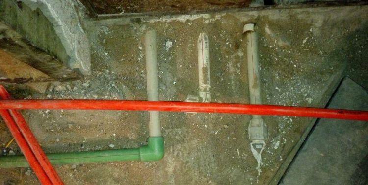 怎么找到入户水管在哪里,毛坯房的进水管在哪里