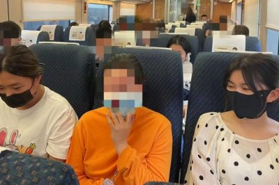 ​买化妆品认识了“紫薇大帝” 20 万元破财消灾