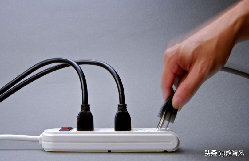 台式电脑为什么关不了机（一条命令就能搞定）