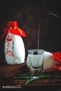 ​玫瑰酒一般价格表(玫瑰酒坊)