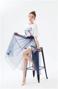 ​歌声如昨人依旧 陌陌李小宅唱响《两个我们》引发共鸣