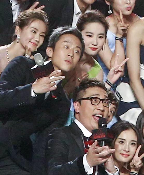 酷似刘亦菲的女星有3位，刘诗诗杨采钰已名声不小，她却还未出名