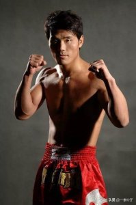 ​方便谈自己可以打败播求，但是打不过泰森