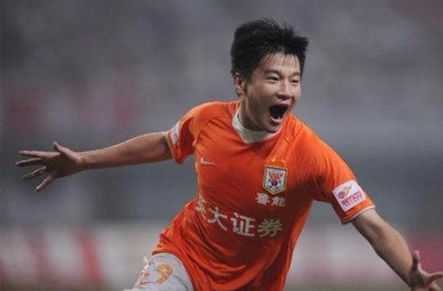 李金羽41岁大婚，新娘不是殷桃是普通人，多名前国脚出席婚礼嘉