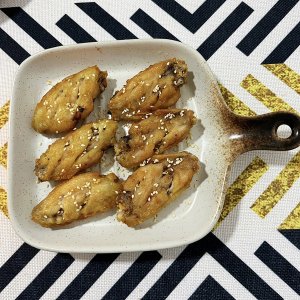 ​烤鸡翅空气炸锅几分钟多少度（烤鸡翅空气炸锅几分钟多少度能熟）