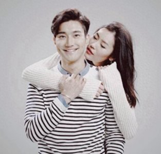 ​崔始源的强大家庭背景曝光，父亲是富豪，母亲是外交官