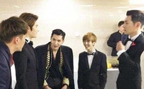 终于知道为什么郭敬明至今没有女朋友了！9张照片说明一切