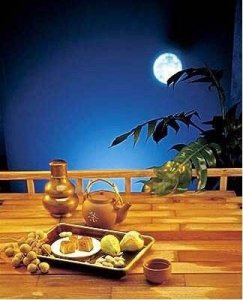 ​《七律·问月》闲诗一首