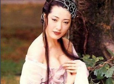 ​杨思敏：魅惑新金瓶梅，演绎传奇角色