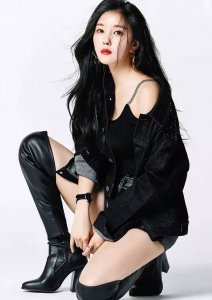 D社曝光T-ara朴孝敏恋情，和31岁男友姐弟恋，她的小苹果火遍中国