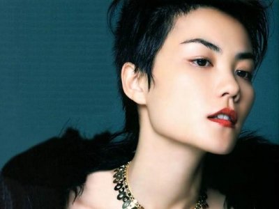 ​王菲春晚演唱过的4首歌，第一首火了20年！