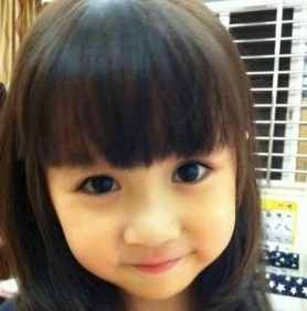 Q版胡一菲的化身吴聊聊来了,小丫头呆萌可爱至极~~